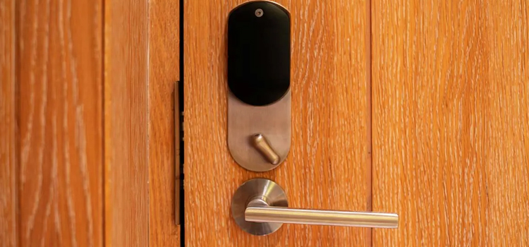 Automatic Locking Door Knob South East Calgary